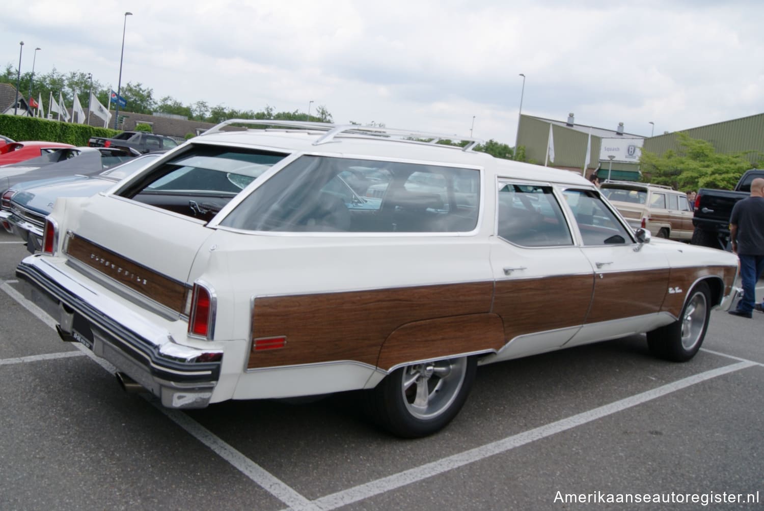 Oldsmobile Custom Cruiser uit 1976